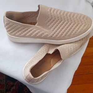 Sonoma beige slip on